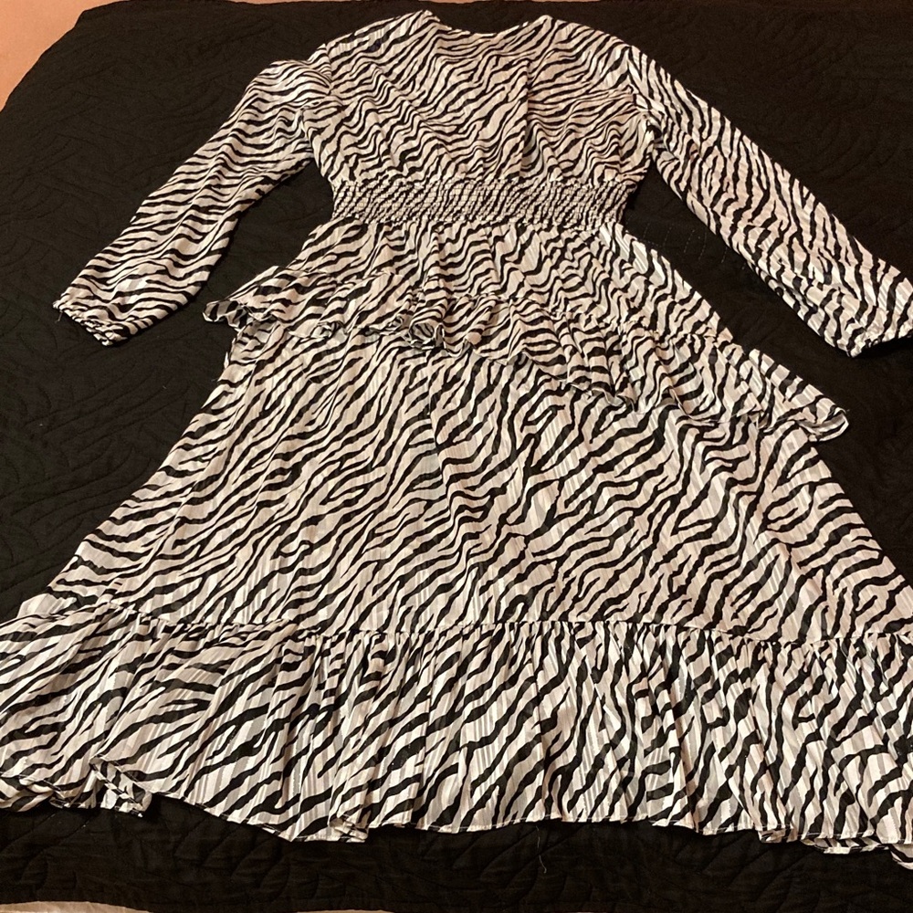 Maje Ribou Zebra-Print Ruffle Midi Dress - Picture 3 of 9